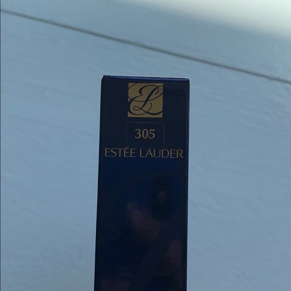 Estée Lauder Pure Color Envy 305 - Picture 2 of 3